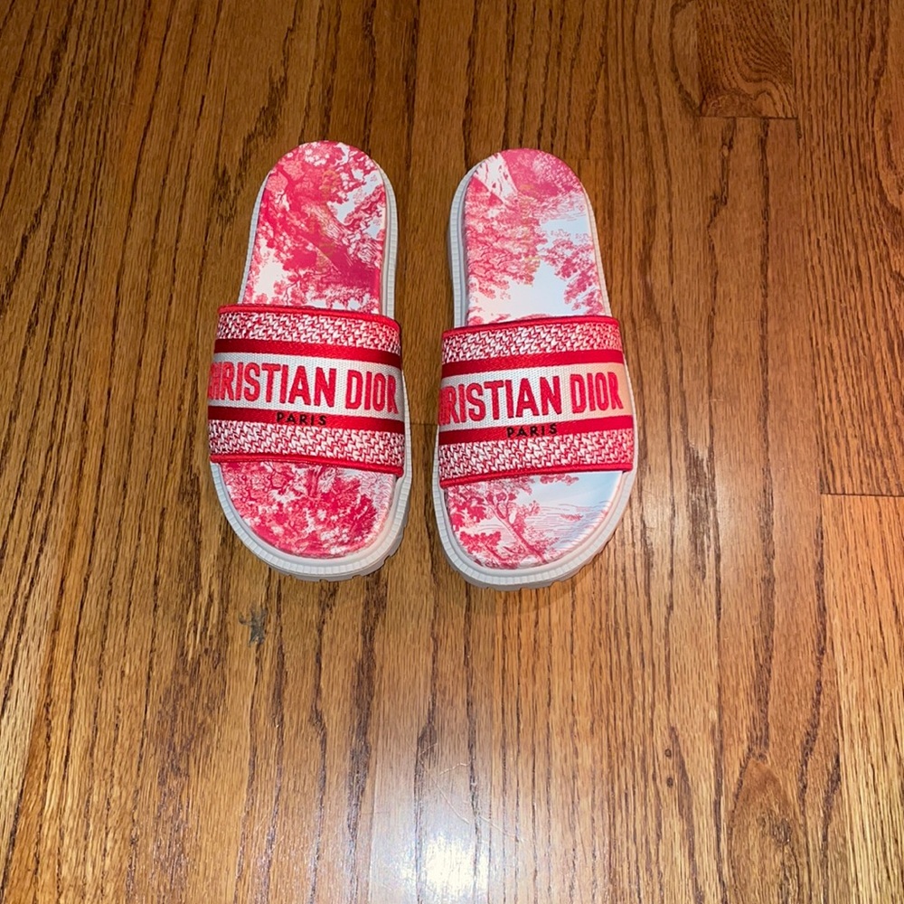 Dior Slides